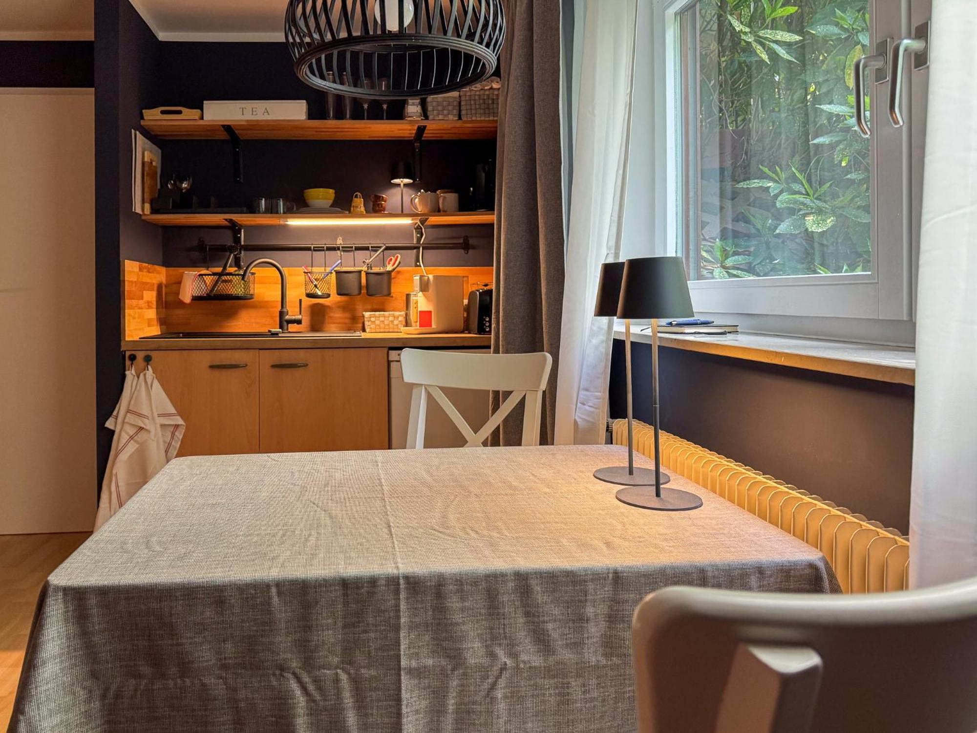 Apartment Parkplatz Garten Rad-Garage ไฟรบวร์กอิมไบรส์เกา ภายนอก รูปภาพ